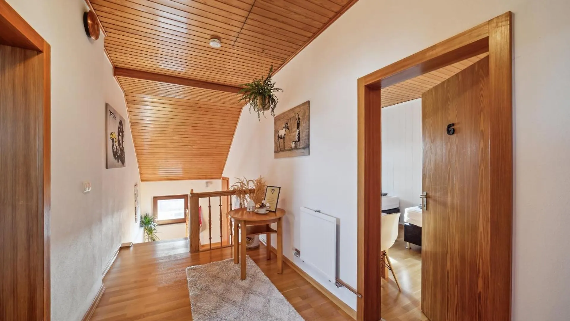Sali Homes K39 Monte-Carlo -Spacious 6-Bedroom Apartment With Terrace And Garden Views In Bayreuth Ideal For Groups 0*,